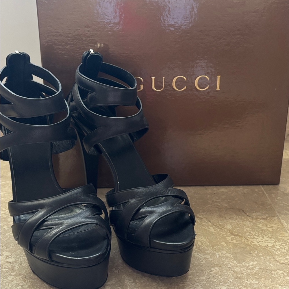 GUCCI SHOES LIFFORD BLACK LEATHER PLATFORM SANDALS